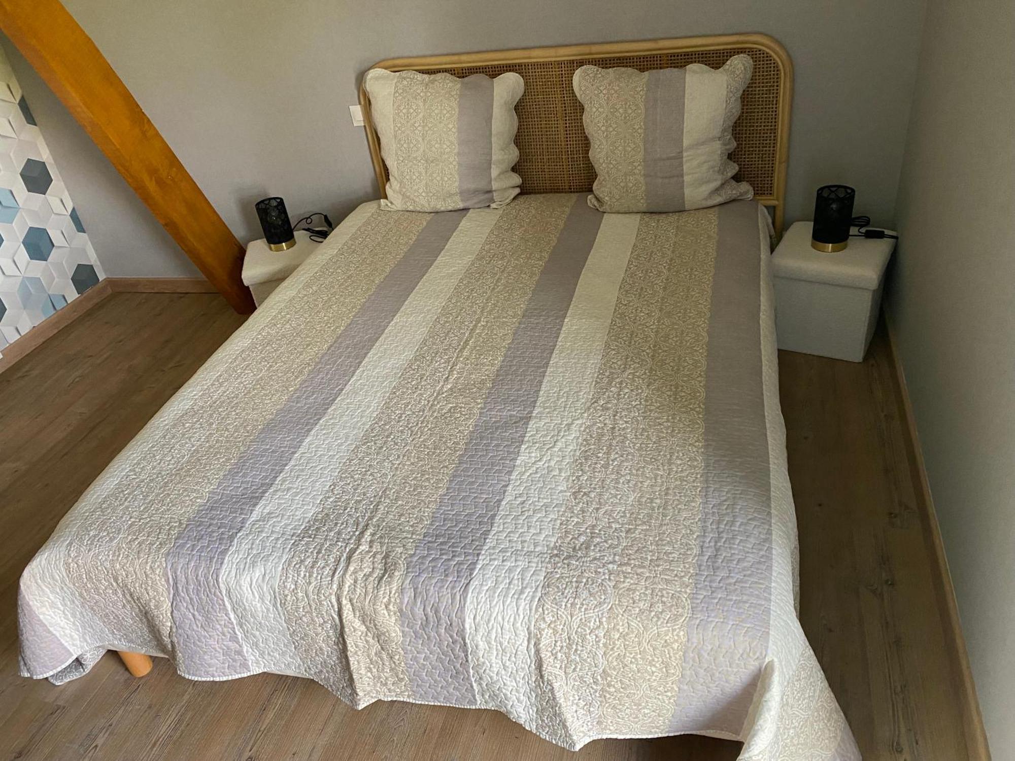 Le Petitepinay Bed & Breakfast Moitron-sur-Sarthe Exterior photo